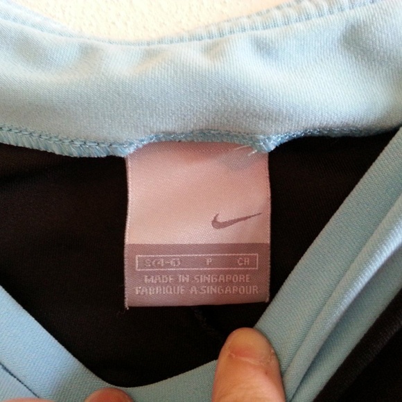 NIKE Yoga capris - black & teal - womens small - Picture 3 of 4